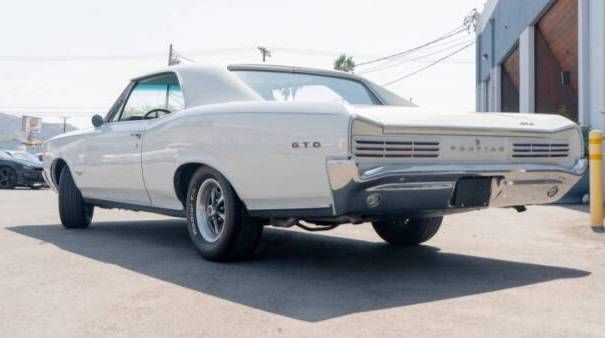Pontiac-Gto-1966-White-9