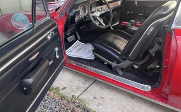 Pontiac-Gto-1968-Red-Black-4