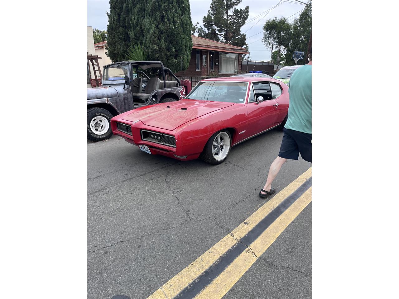 Pontiac-Gto-1968-Red-Black-6