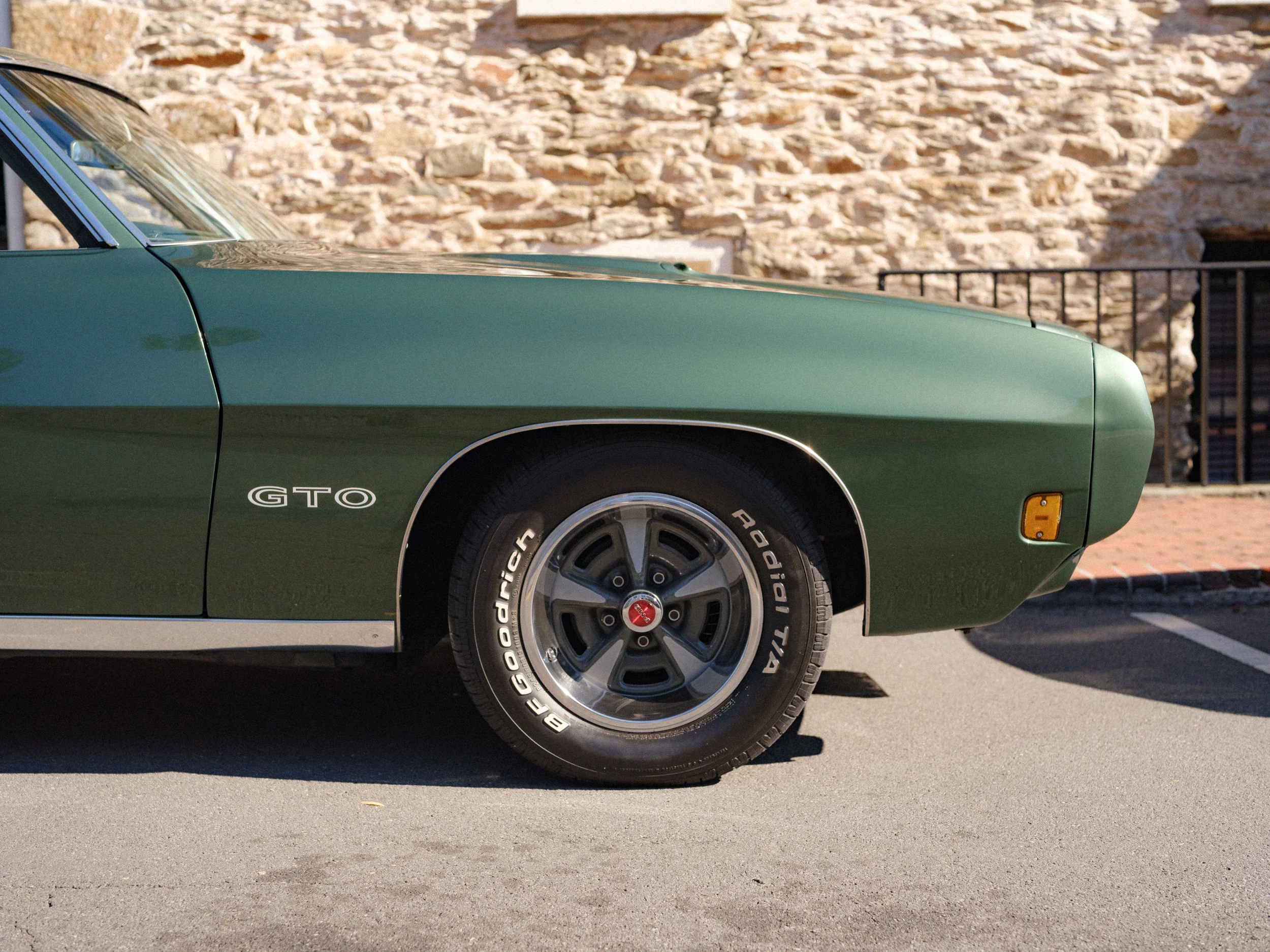Pontiac-Gto-1970-Green-Green-47