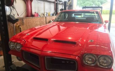 Pontiac-Gto-1972-Red-Black-11