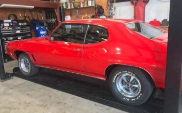 Pontiac-Gto-1972-Red-Black-12