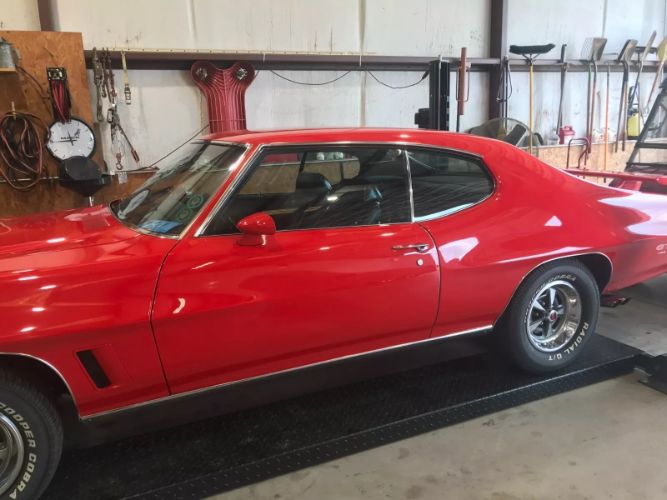 Pontiac-Gto-1972-Red-Black-13