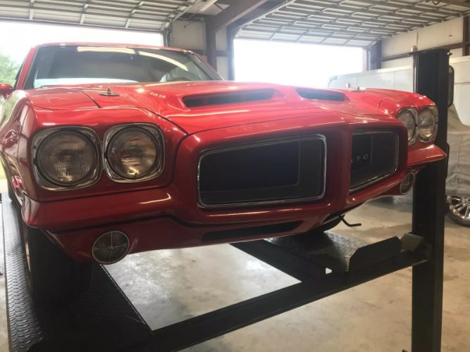 Pontiac-Gto-1972-Red-Black-14