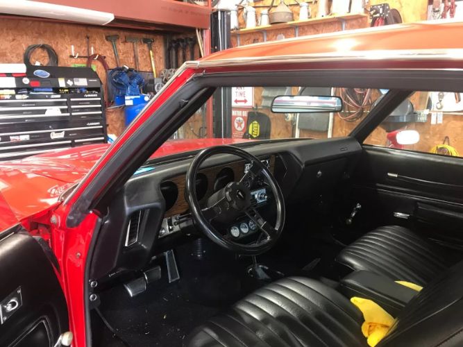Pontiac-Gto-1972-Red-Black-7