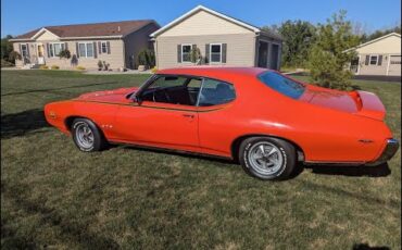 Pontiac-Gto-the-judge-1969-Carousel-Red-Black-1