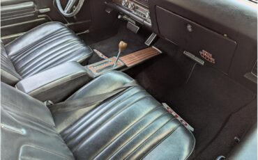Pontiac-Gto-the-judge-1969-Carousel-Red-Black-9