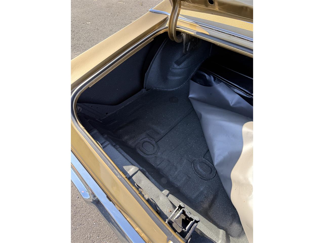 Pontiac-Gto-the-judge-1970-Granada-Gold-Saddle-22