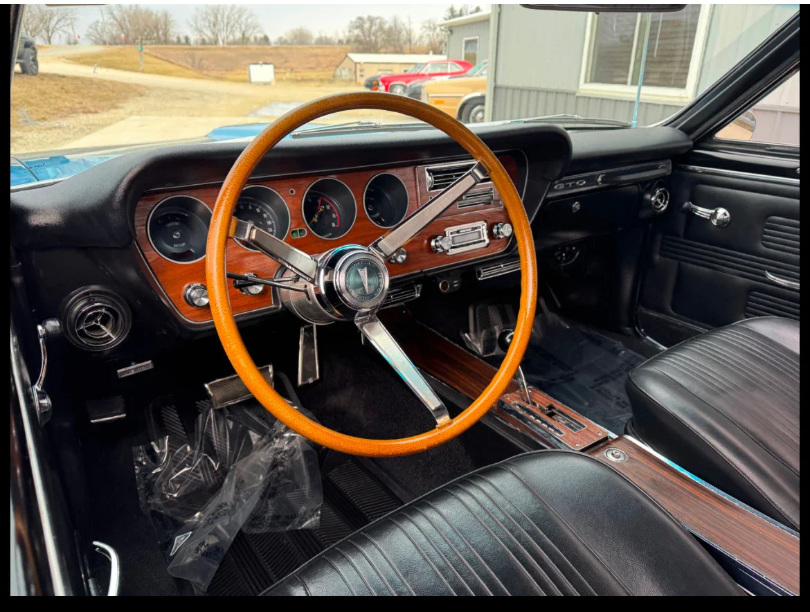 Pontiac-Le-mans-1967-Blue-Black-9