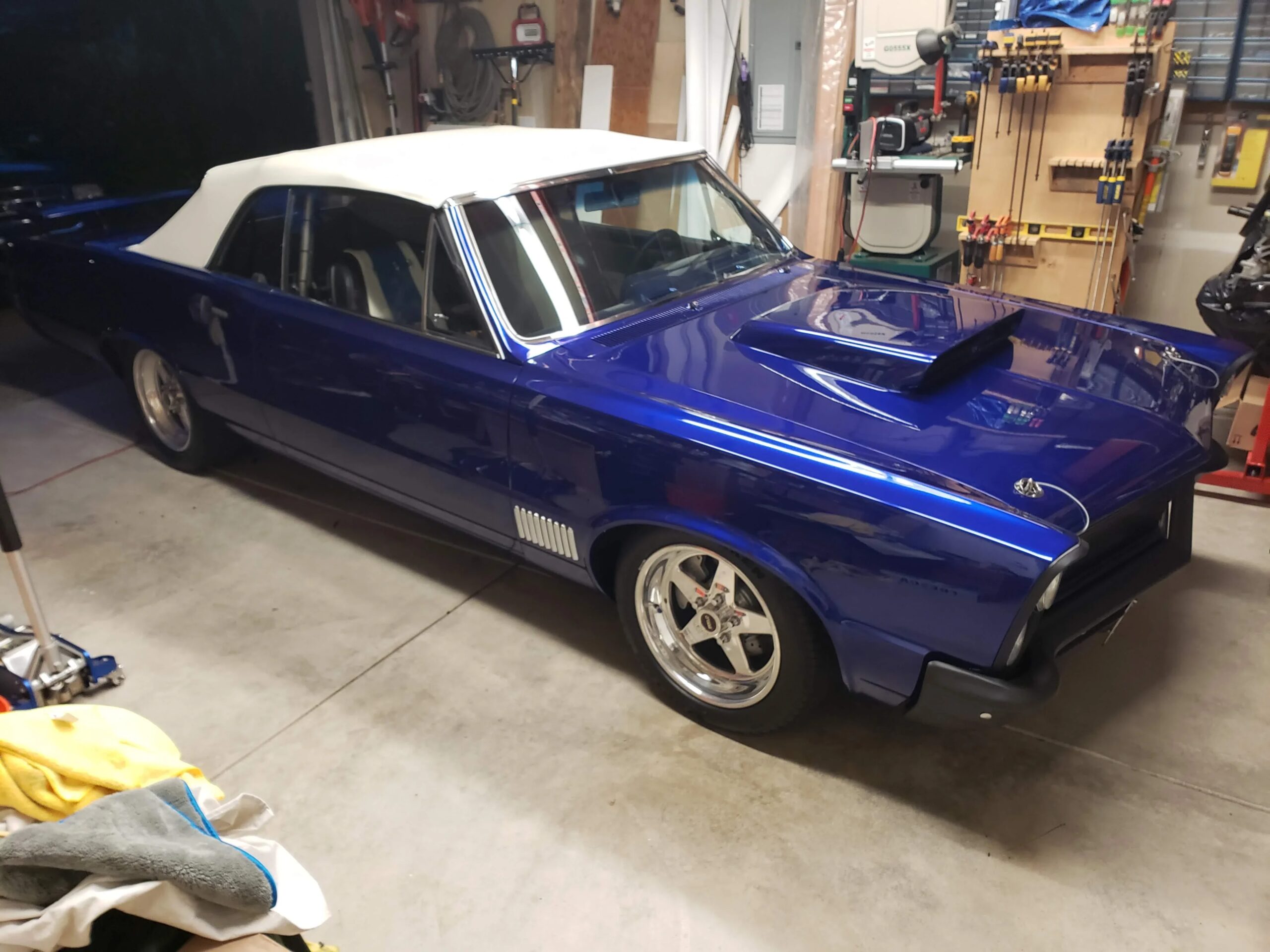 Pontiac-Le-mans-sport-convertible-1965-Blue-Black