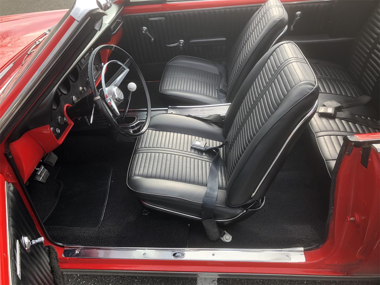 Pontiac-Lemans-1966-Red-Black-14
