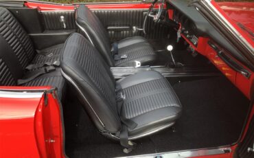 Pontiac-Lemans-1966-Red-Black-2