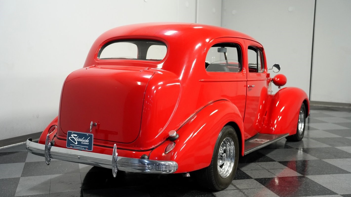 Pontiac-Master-Six-1936-Sedan-10
