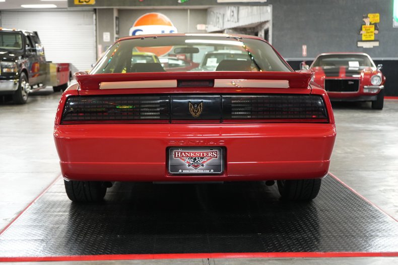 Pontiac-Other-1987-Red-Gray-20
