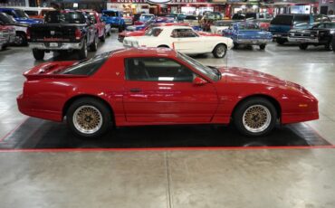 Pontiac-Other-1987-Red-Gray-21