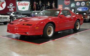 Pontiac-Other-1987-Red-Gray-24