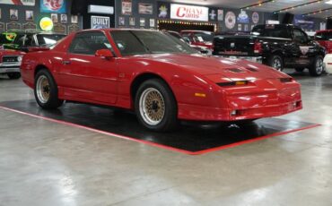 Pontiac-Other-1987-Red-Gray-29