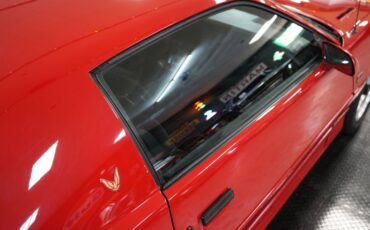 Pontiac-Other-1987-Red-Gray-43