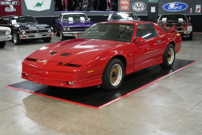 Pontiac-Other-1987-Red-Gray