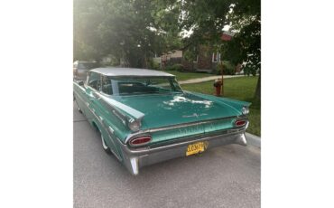 Pontiac-Parisienne-1959-Jade-Mist-Green-Green-2