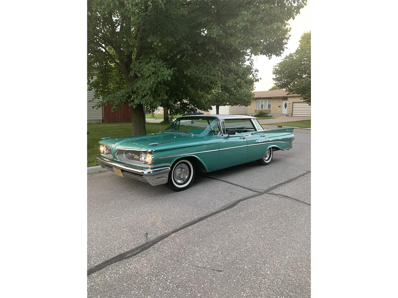 Pontiac-Parisienne-1959-Jade-Mist-Green-Green