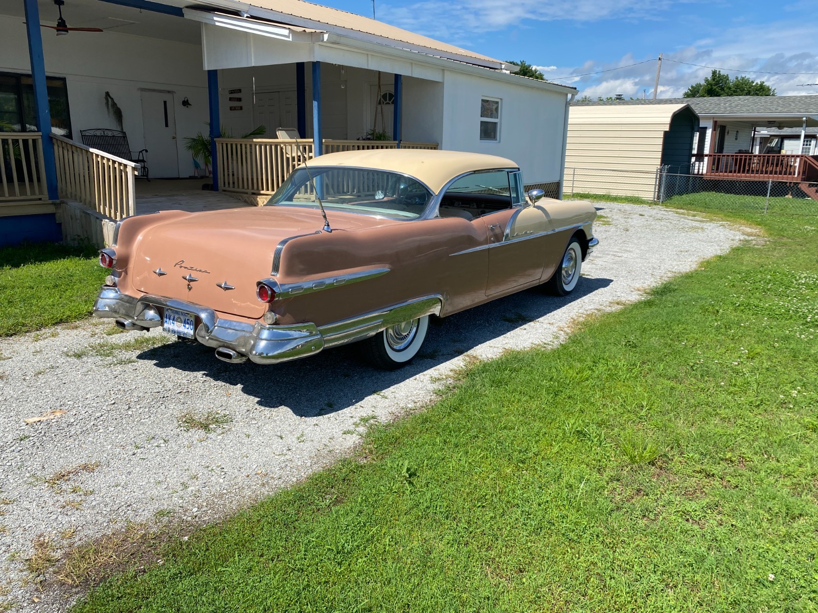 Pontiac-STAR-CHIEF-2DR-HT-1956-Coupe-2