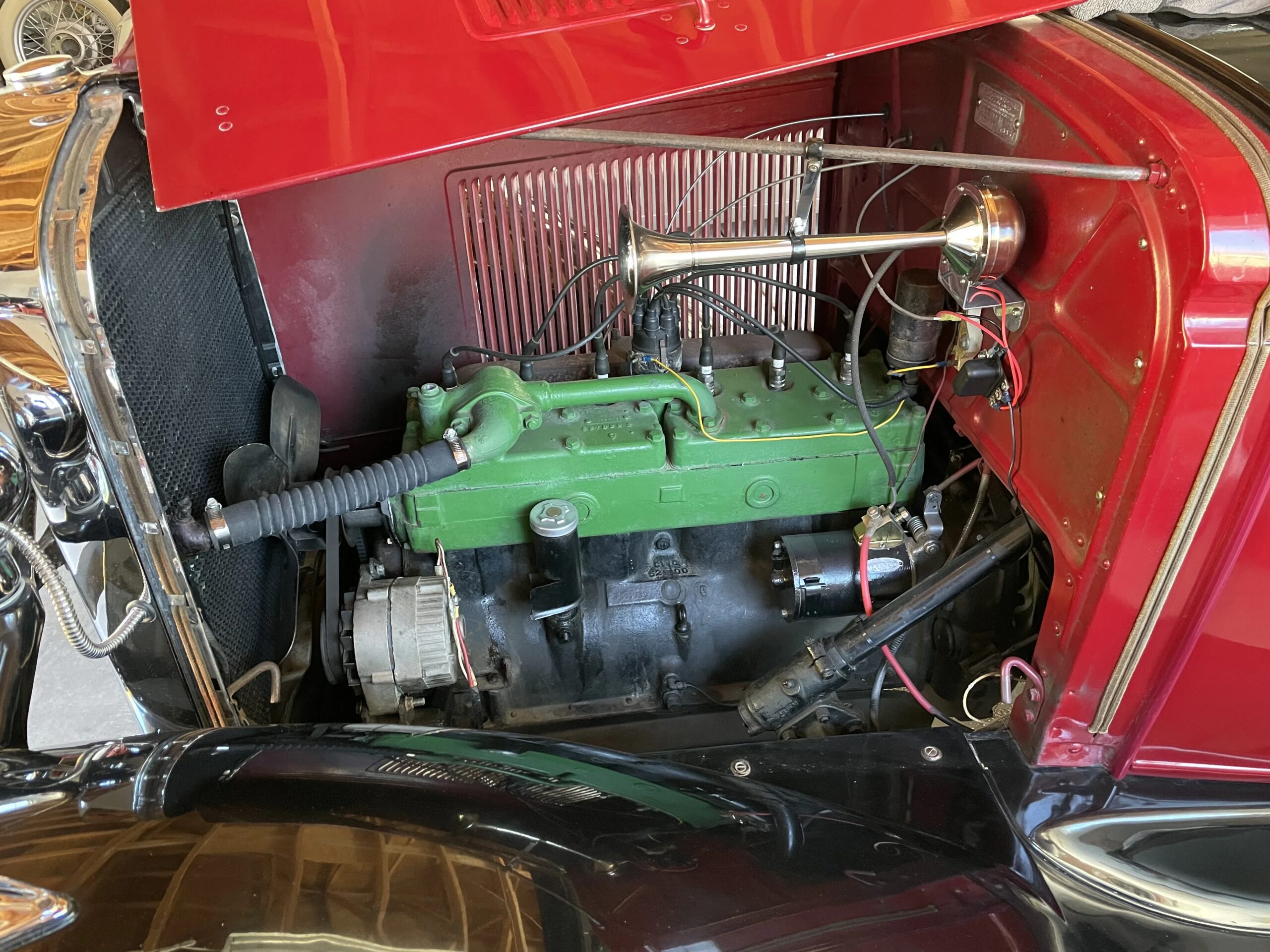 Pontiac-Series-401-1931-Burgundy-Gray-7