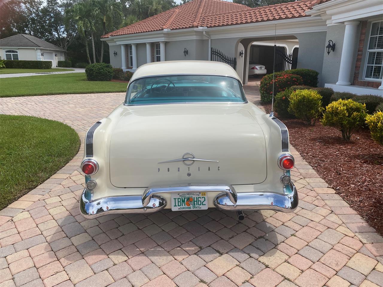 Pontiac-Star-chief-1955-Turquoise-with-cream-Turquoise-amp-white-13