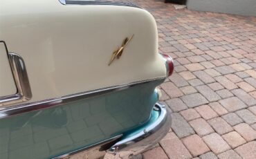 Pontiac-Star-chief-1955-Turquoise-with-cream-Turquoise-amp-white-19