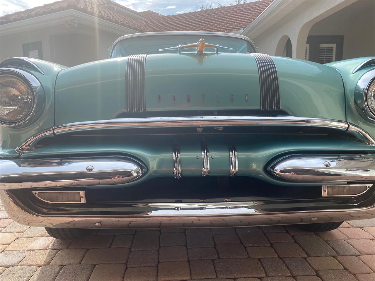Pontiac-Star-chief-1955-Turquoise-with-cream-Turquoise-amp-white-22