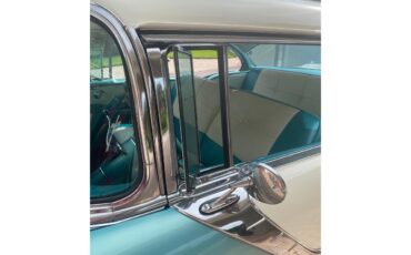 Pontiac-Star-chief-1955-Turquoise-with-cream-Turquoise-amp-white-26