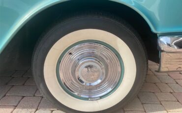 Pontiac-Star-chief-1955-Turquoise-with-cream-Turquoise-amp-white-3