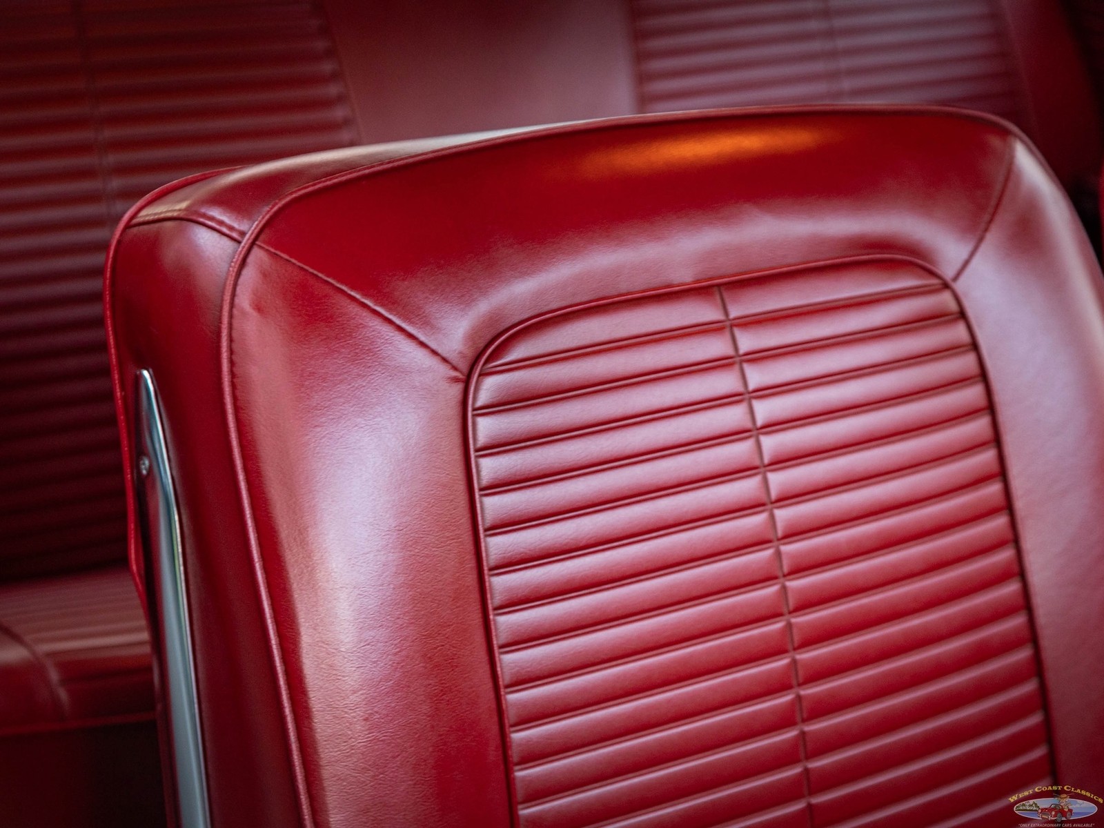 Pontiac-Tempest-Le-Mans-Sport-Coupe-1963-2-Door-Coupe-32