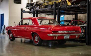 Pontiac-Tempest-Le-Mans-Sport-Coupe-1963-2-Door-Coupe-8