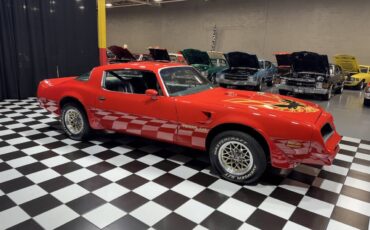 Pontiac-Trans-Am-1977-Coupe-15