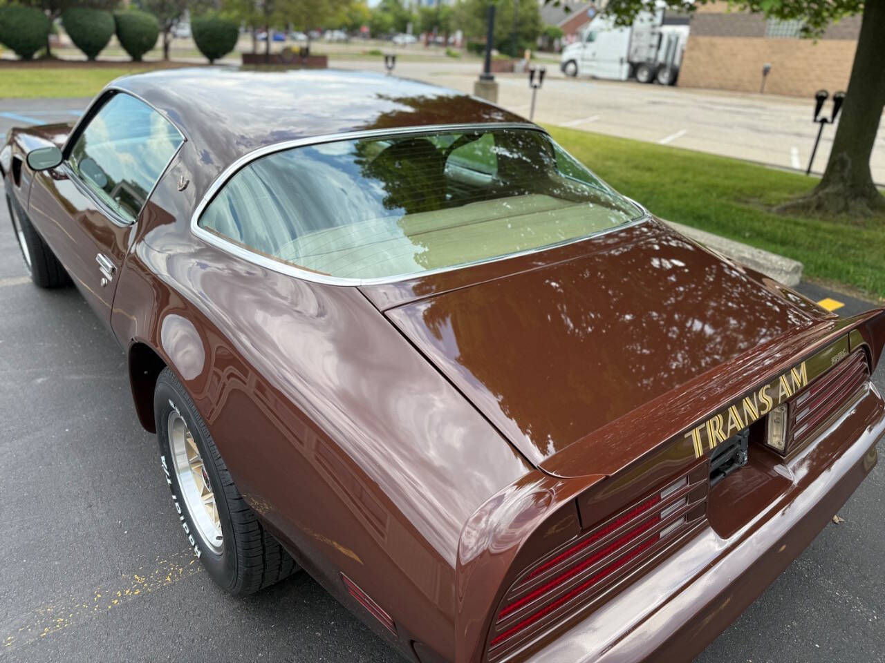 Pontiac-Trans-Am-1977-Coupe-15