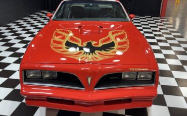 Pontiac-Trans-Am-1977-Coupe-18