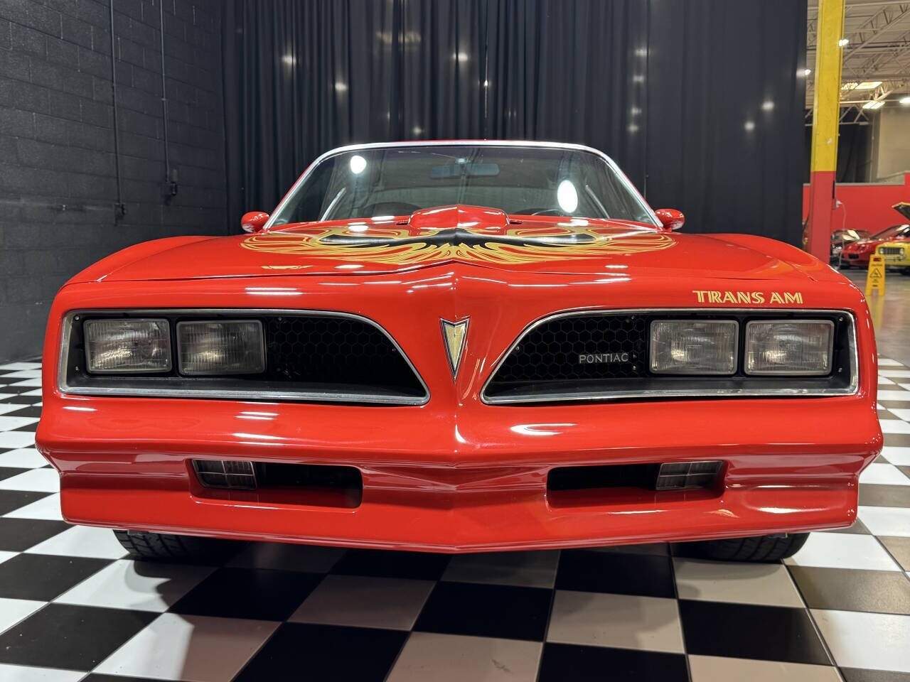 Pontiac-Trans-Am-1977-Coupe-19