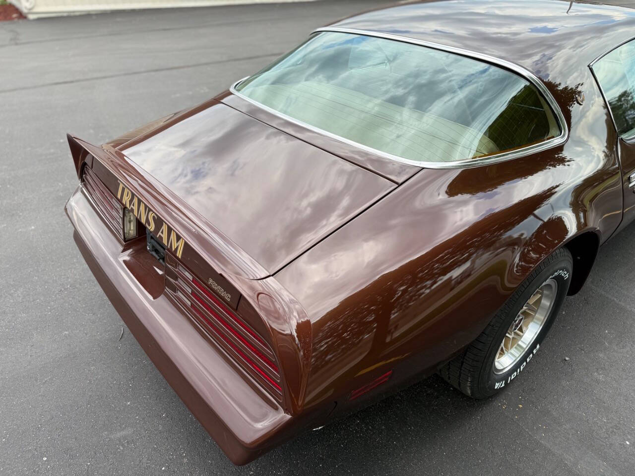 Pontiac-Trans-Am-1977-Coupe-19