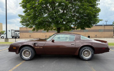 Pontiac-Trans-Am-1977-Coupe-2