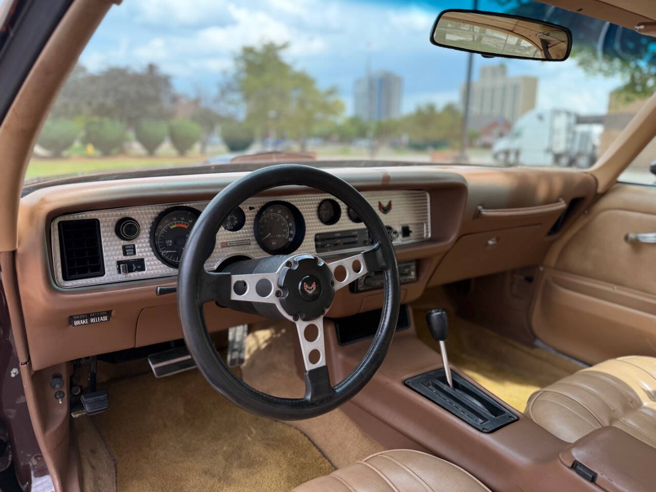 Pontiac-Trans-Am-1977-Coupe-29