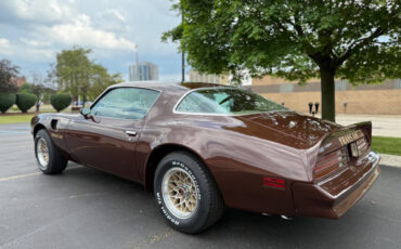 Pontiac-Trans-Am-1977-Coupe-3