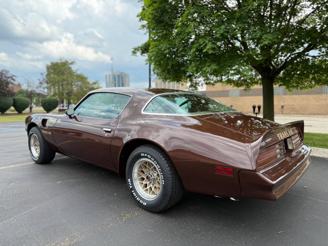 Pontiac-Trans-Am-1977-Coupe-3
