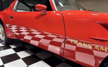Pontiac-Trans-Am-1977-Coupe-35