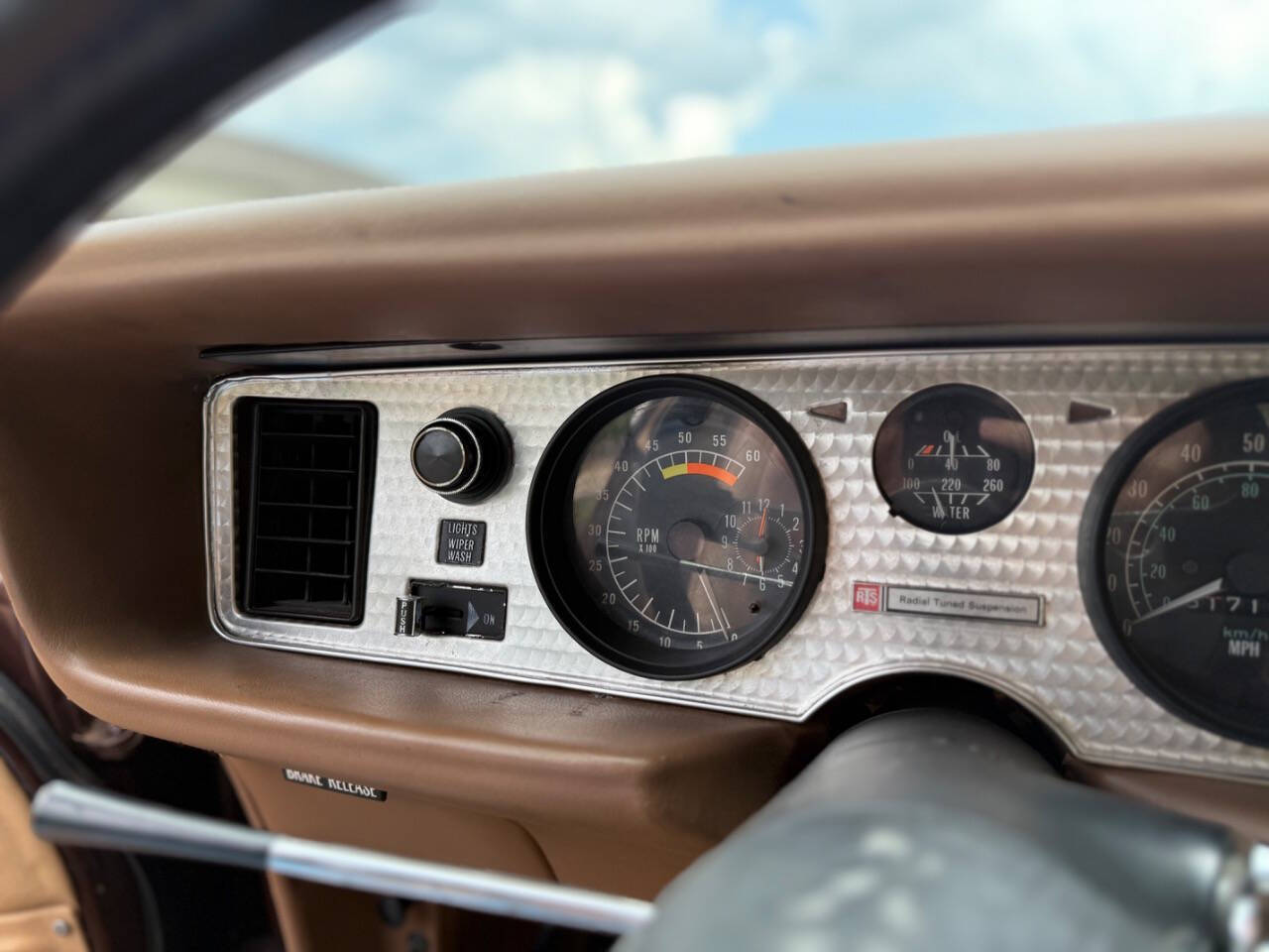 Pontiac-Trans-Am-1977-Coupe-39
