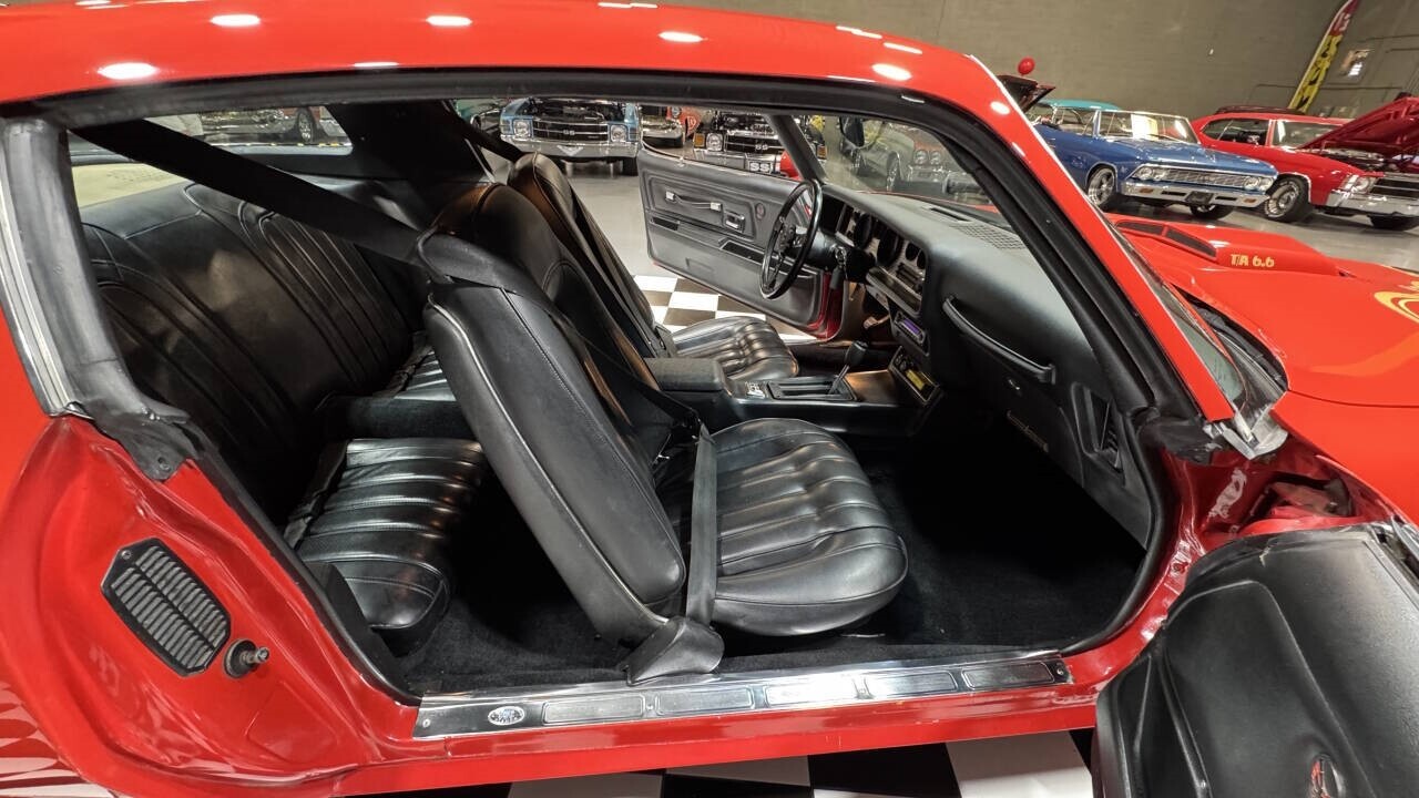 Pontiac-Trans-Am-1977-Coupe-4