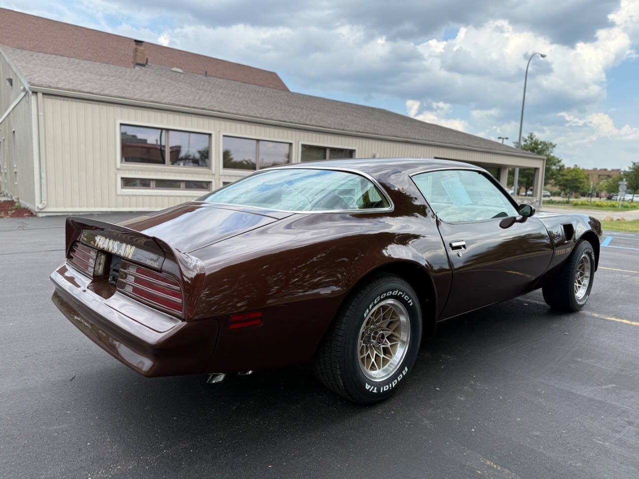 Pontiac-Trans-Am-1977-Coupe-5