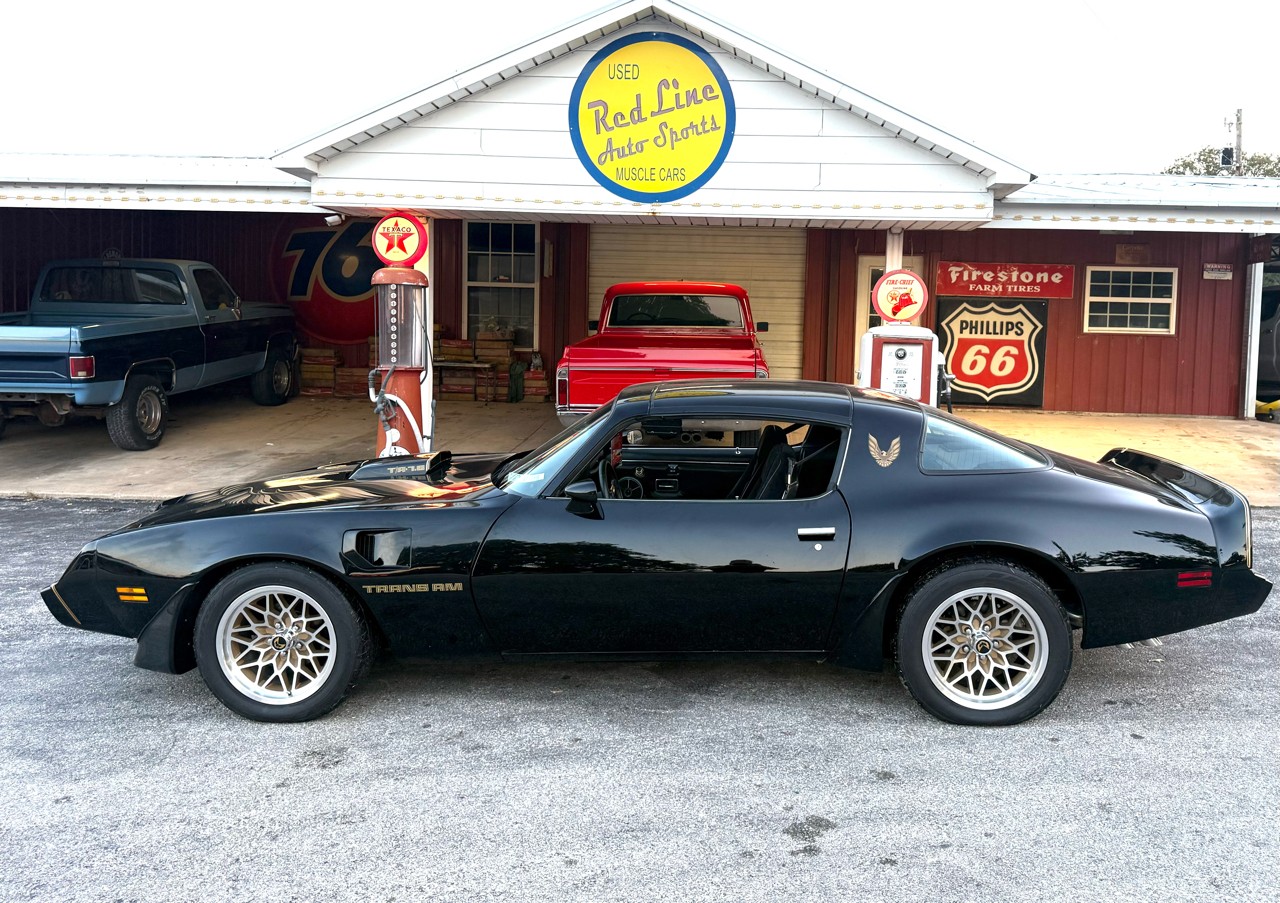 Pontiac-Trans-Am-1979-American-Muscle-Car-2