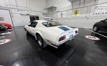 Pontiac-Trans-am-1972-White-Black