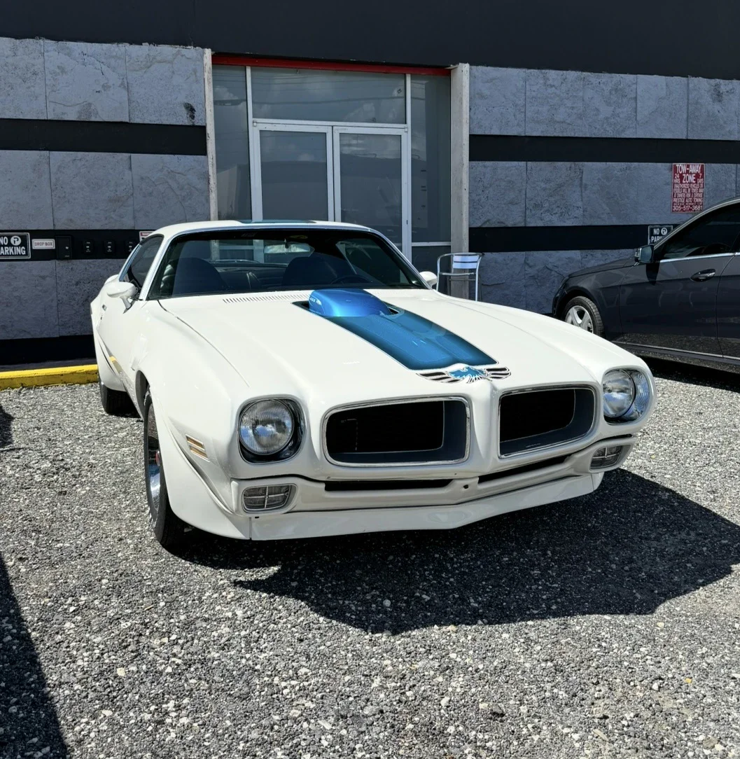 Pontiac-Trans-am-1972-White-Black-7
